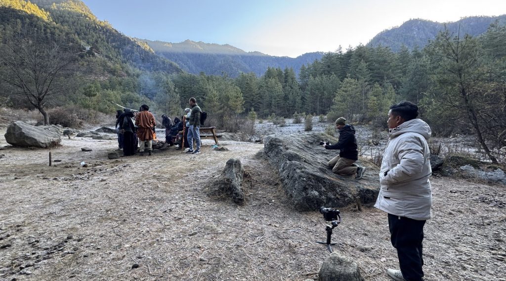 Produzione Cinematografica in Bhutan – Permessi, Fixer e Line Production per Produzioni Europee